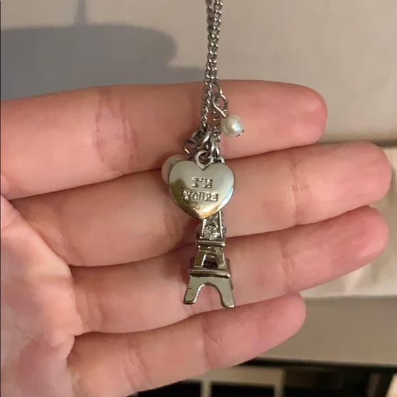 Forever 21 Eiffel Tower Necklace - Picture 2 of 2